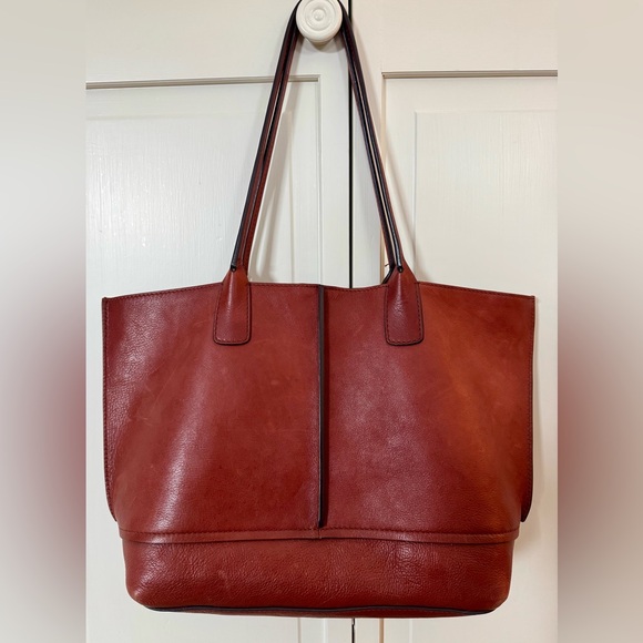 Frye Handbags - Frye Lucy Leather Tote Bag